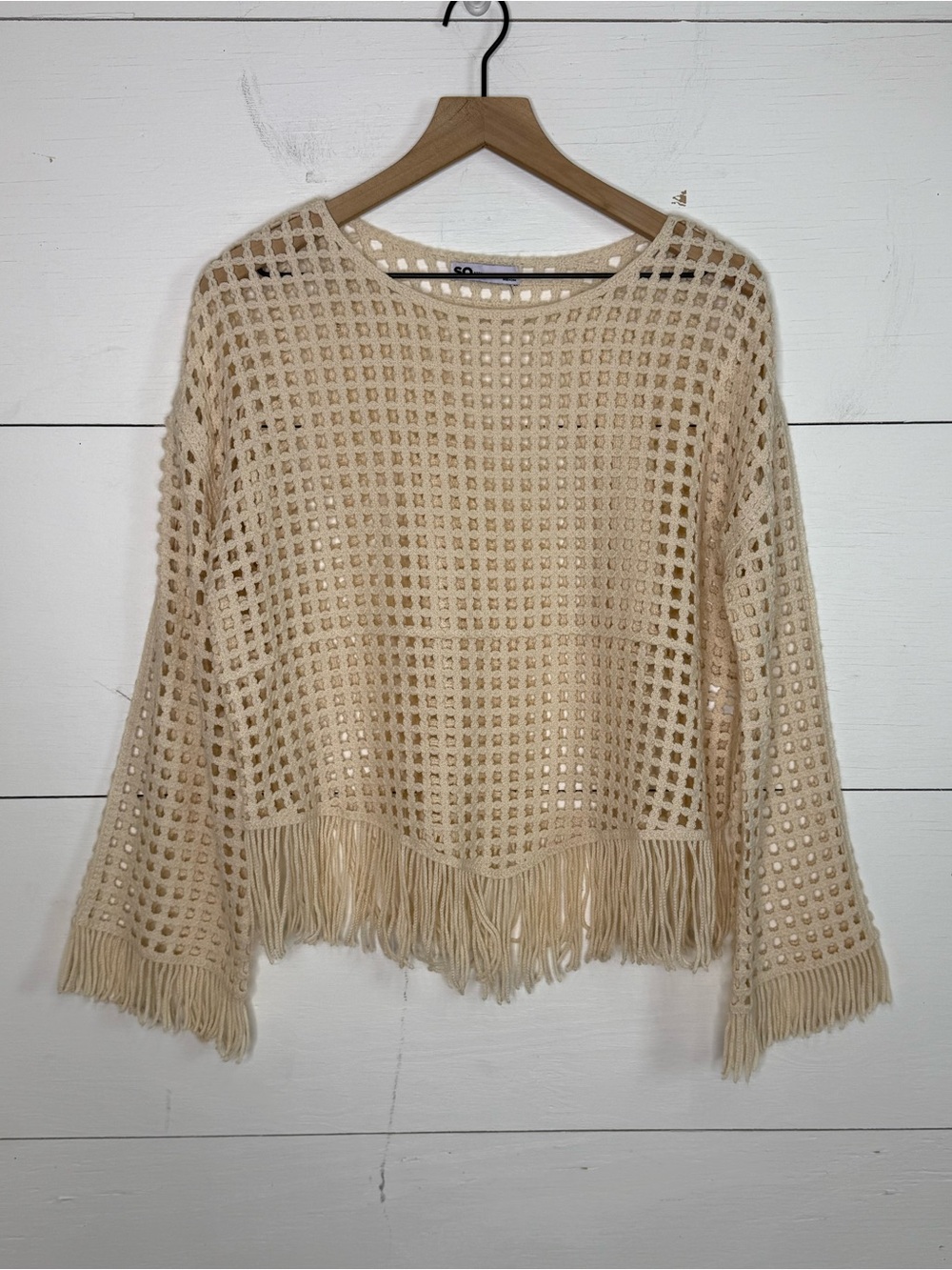 SO • Open-Knit Fringe Crewneck Sweater in Beige Size Large